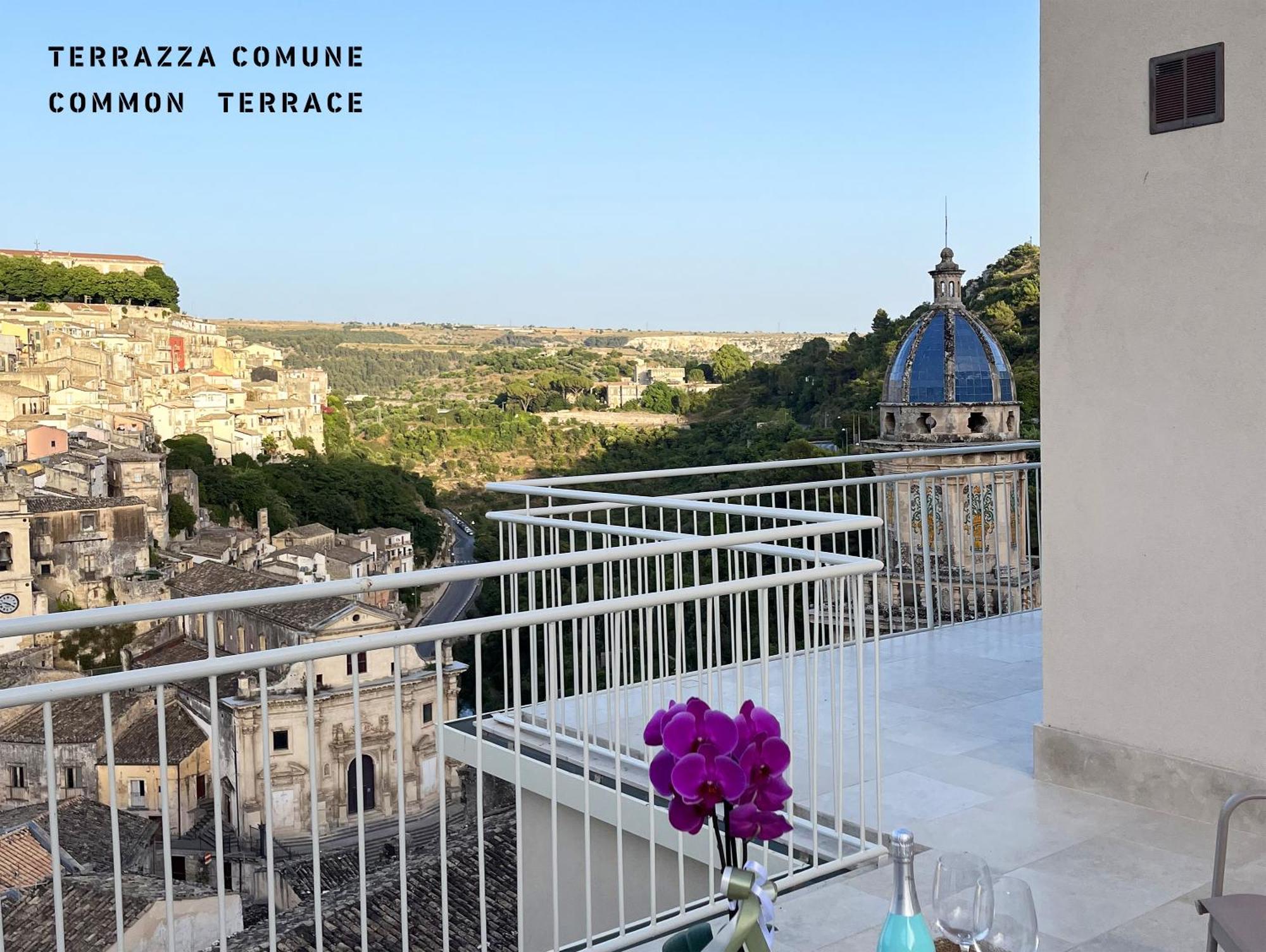 La Casa Di Irene - Suites Con Vista Ragusa Exteriér fotografie